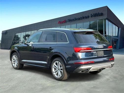 2025 Audi Q7 55 Premium Plus