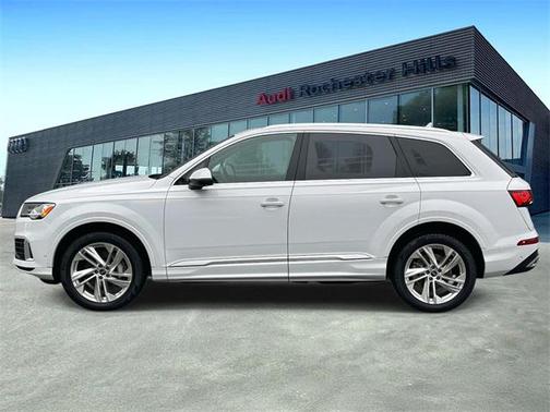 2023 Audi Q7 45 Premium