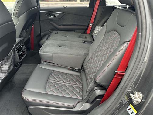 2026 Audi Q7 55 Prestige