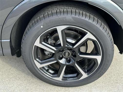 2025 Audi Q3 45 S line Premium Plus