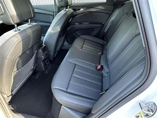 2024 Audi Q4 e-tron Premium