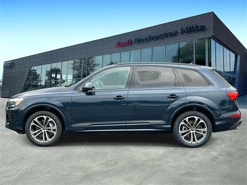 2025 Audi Q7 45 Premium Plus