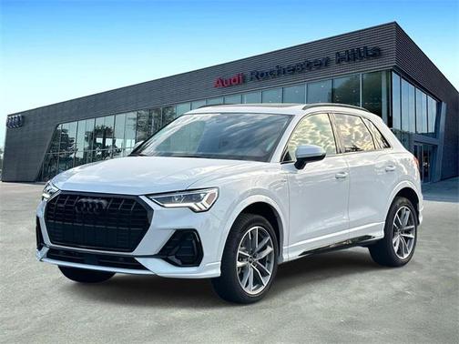 2025 Audi Q3 Premium 45 TFSI S line quattro Tiptronic