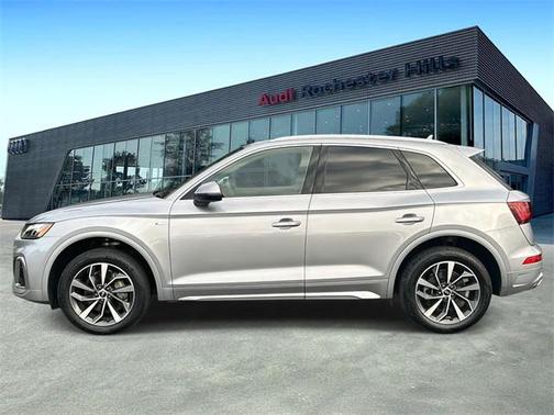 2023 Audi Q5 45 S line Premium