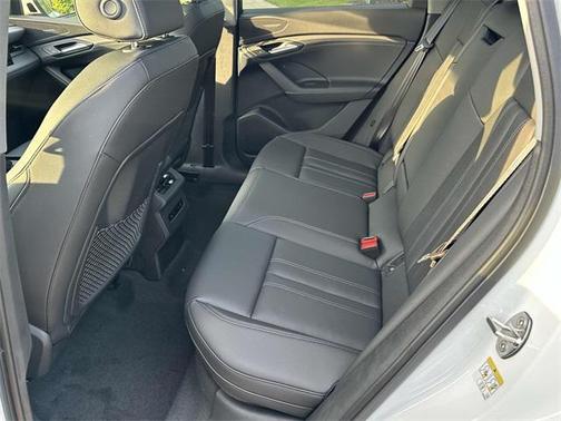2025 Audi Q6 e-tron Premium Plus quattro
