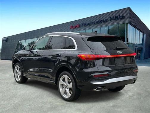 2025 Audi Q5 Premium Plus TFSI quattro S tronic