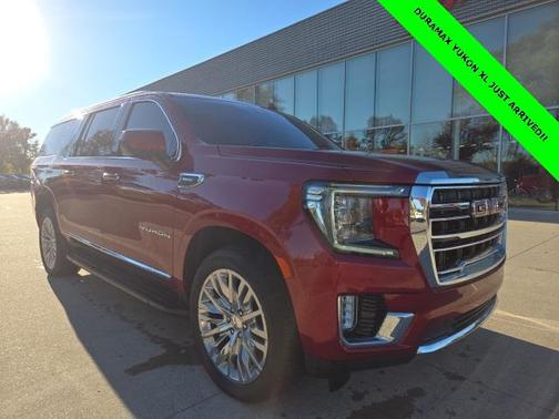 2023 GMC Yukon XL SLT