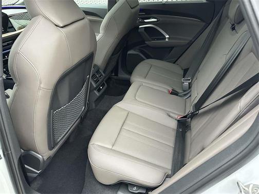 2025 Audi Q5 Premium Plus TFSI quattro S tronic