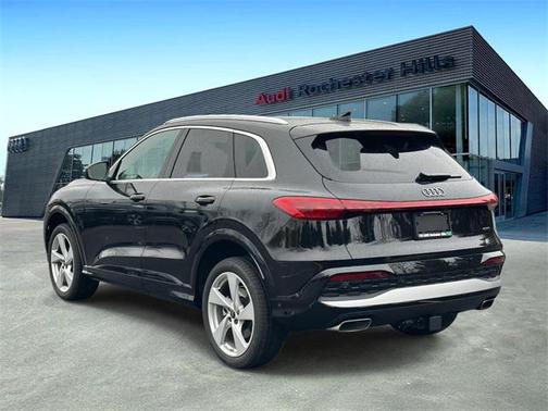 2025 Audi Q5 Premium Plus TFSI quattro S tronic