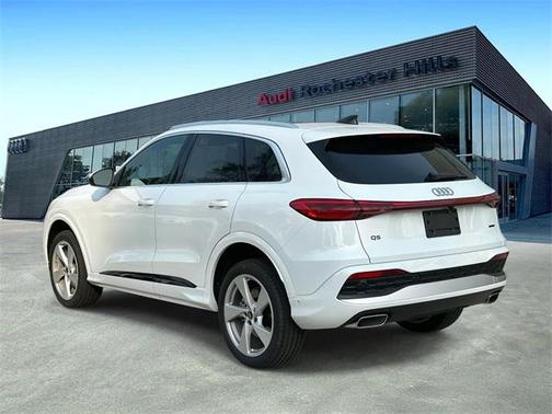 2025 Audi Q5 Premium Plus