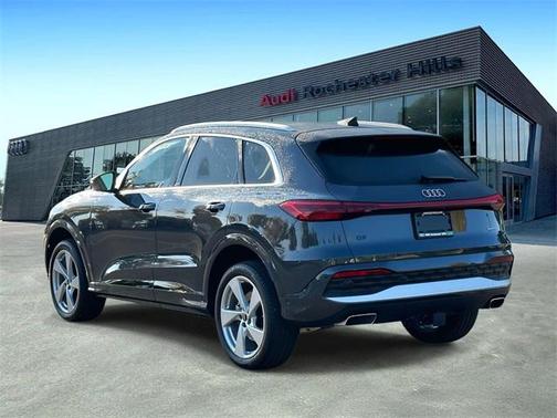 2025 Audi Q5 Premium Plus