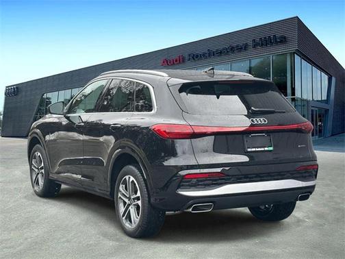 2025 Audi Q5 Premium Plus TFSI quattro S tronic