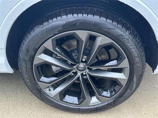 2025 Audi Q7 55 Prestige