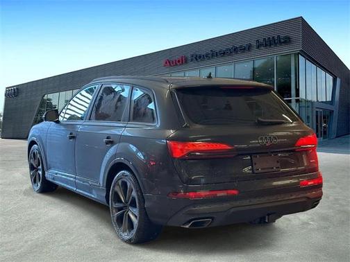 2026 Audi Q7 55 Premium Plus