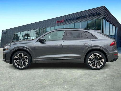 Daytona Gray Pearl Effect 2026 Audi Q8 55 Premium Plus