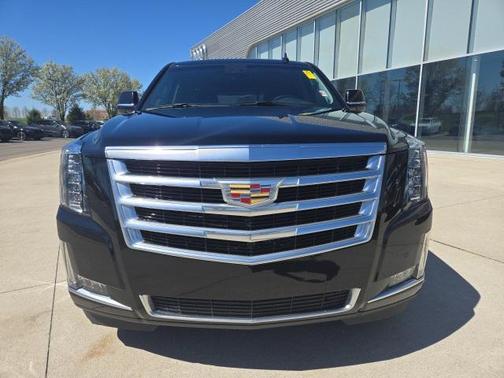 2019 Cadillac Escalade Luxury