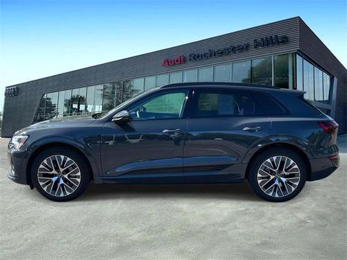 2024 Audi Q8 e-tron Prestige