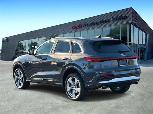 2025 Audi Q5 Premium Plus