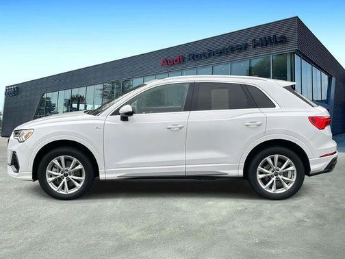 2025 Audi Q3 Premium 45 TFSI S line quattro Tiptronic