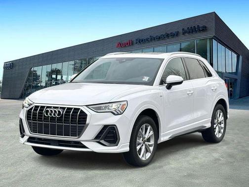 2025 Audi Q3 Premium 45 TFSI S line quattro Tiptronic