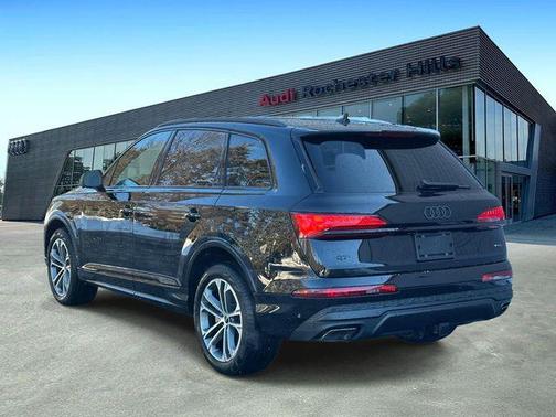 2026 Audi Q7 45 Premium