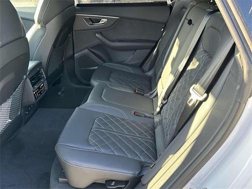 2025 Audi SQ8 4.0T Premium Plus