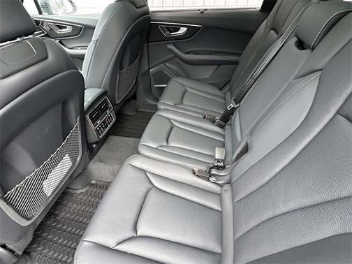 2026 Audi Q7 55 Premium Plus