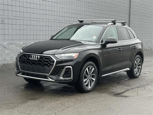 2023 Audi Q5 45 S line Premium