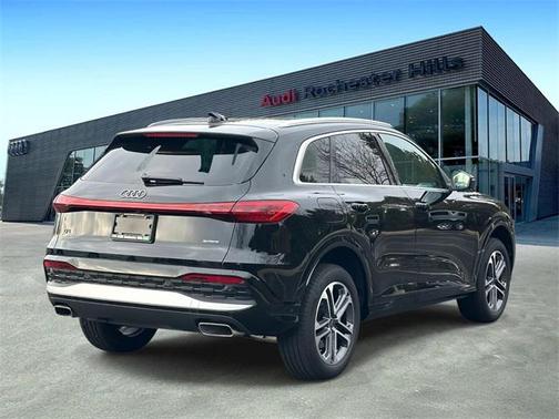 2025 Audi Q5 Premium Plus TFSI quattro S tronic