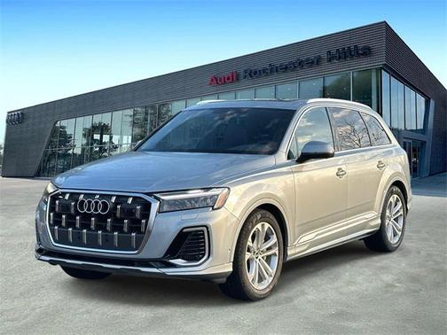 2025 Audi Q7 55 Premium Plus