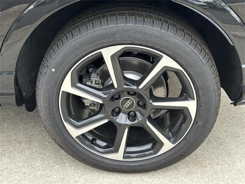 2025 Audi Q3 45 S line Premium Plus