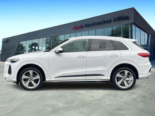 2025 Audi Q5 Premium Plus TFSI quattro S tronic