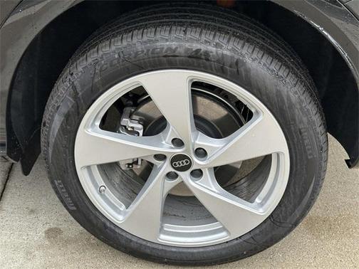 2025 Audi Q5 Premium Plus TFSI quattro S tronic