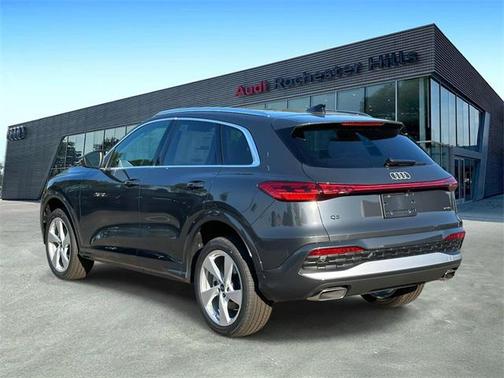 2025 Audi Q5 Premium Plus