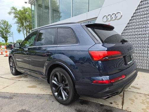 2025 Audi Q7 55 Prestige