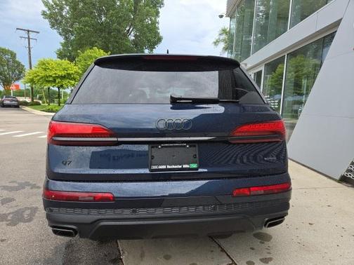 2025 Audi Q7 55 Prestige