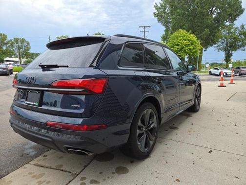 2025 Audi Q7 55 Prestige