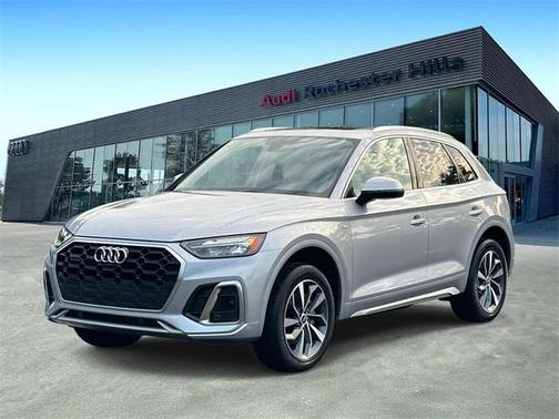 2023 Audi Q5 45 S line Premium Plus