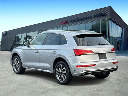 2023 Audi Q5 45 S line Premium Plus