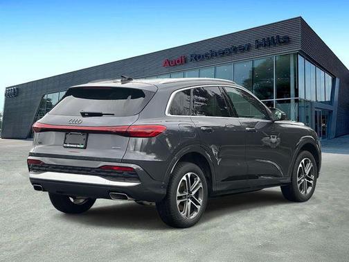 2025 Audi Q5 Premium Plus TFSI quattro S tronic