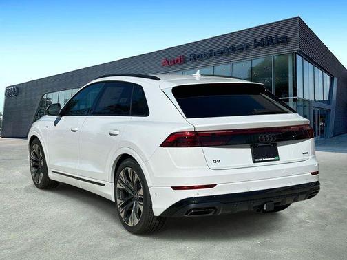 Glacier White Metallic 2026 Audi Q8 55 Premium Plus