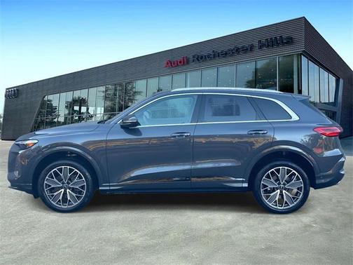 2025 Audi Q5 Premium Plus TFSI quattro S tronic