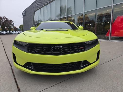 2021 Chevrolet Camaro RWD Coupe LT1