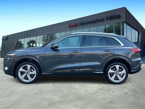 2025 Audi Q5 Premium Plus TFSI quattro S tronic