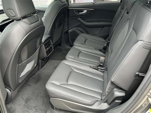 2026 Audi Q7 55 Premium Plus