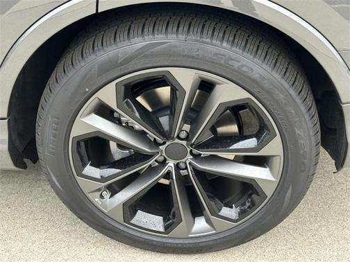 2026 Audi Q7 55 Premium Plus