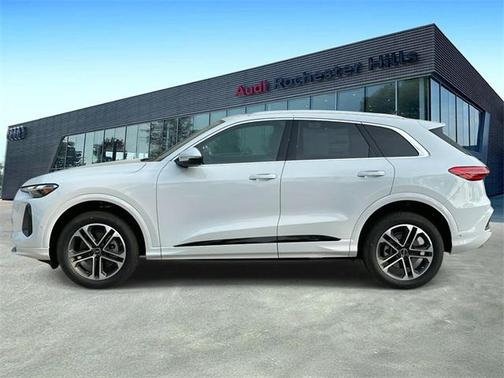 2025 Audi Q5 Premium