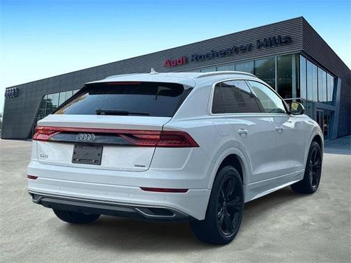 2023 Audi Q8 55 Premium