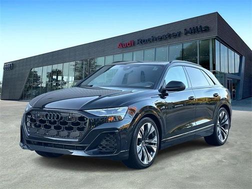 2025 Audi Q8 55 Premium Plus