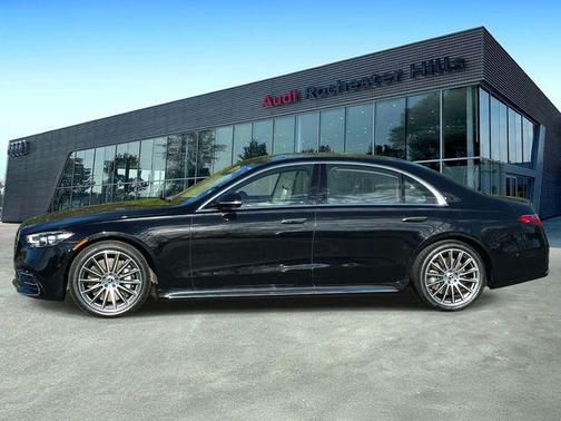 Black 2024 Mercedes-Benz S-Class 4MATIC